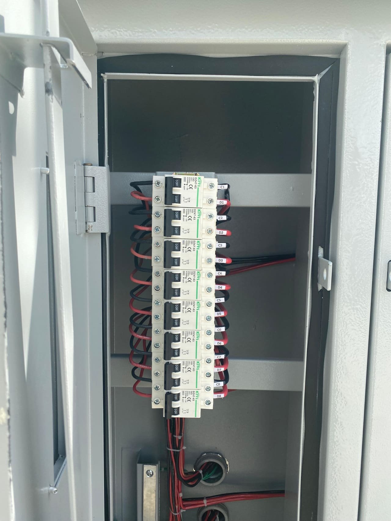Protecciones individuales rotuladas por local comercial